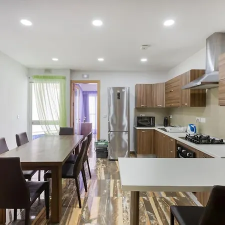 A Lovely 4br With Private Pool & Bbq By 360 Estates Apartment
