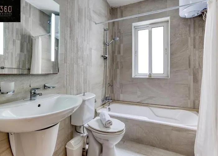 Appartamento A Lovely 4br With Private Pool & Bbq By 360 Estates Is-Swieqi