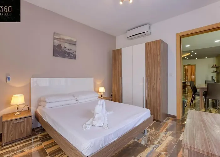 A Lovely 4br With Private Pool & Bbq By 360 Estates דירה Is-Swieqi